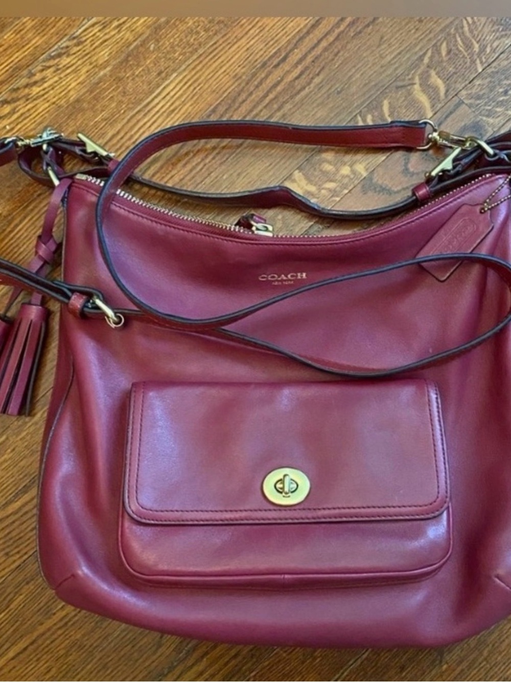 COACH Burgundy Leather Shoulder Bag with Gold Hardware